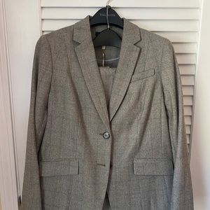 NWT ITALIAN WOOL SUIT